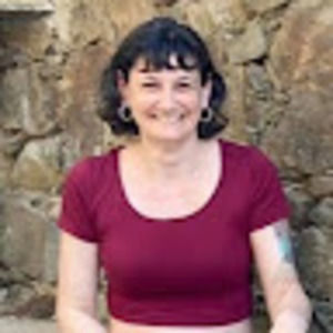 Meet your Posher, Simina